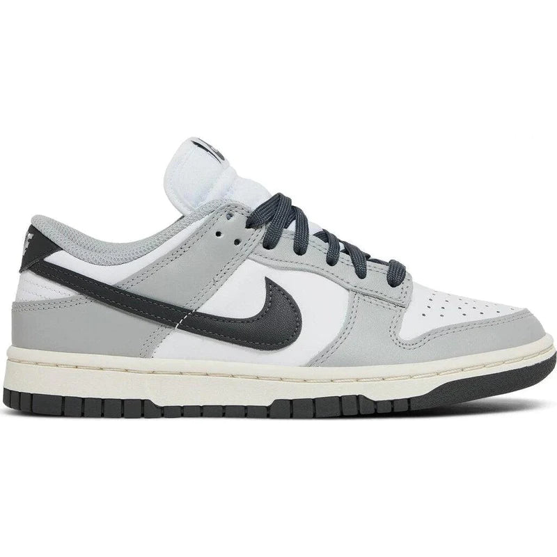 Nike Dunk Low (W) 'Light Smoke Grey'