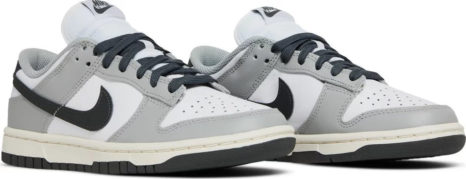 Nike Dunk Low (W) 'Light Smoke Grey'