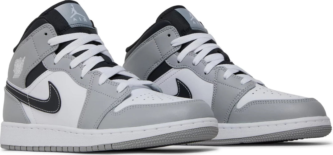 Air Jordan 1 Mid (GS) 'Light Smoke Grey'